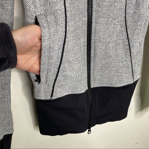 Lululemon Nice Asana Jacket Herringbone - Picture 8 of 13